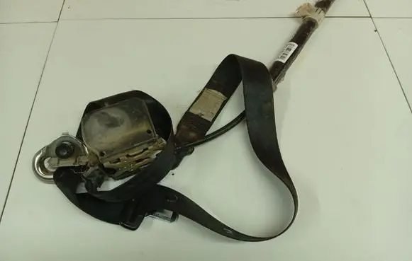 Volkswagen Sharan Front seatbelt 7M3857706