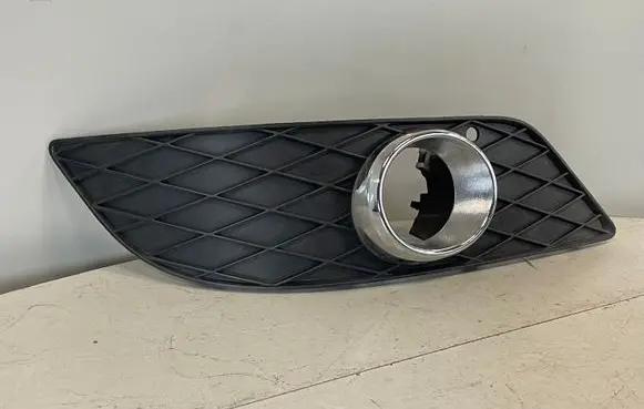 Mercedes-Benz B W245 Front bumper lower grill A1698852822