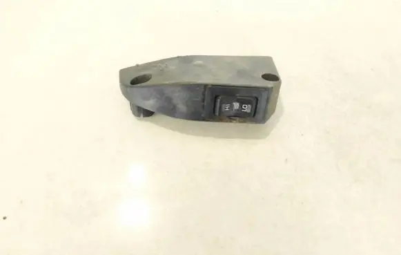 Citroen C-Crosser Seat heating switch n257745