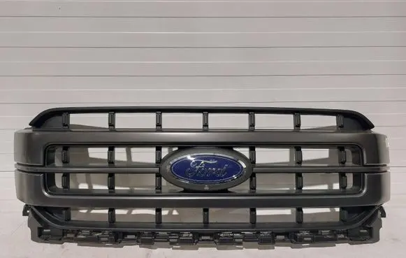 Ford F150 Front bumper upper radiator grill ML348200GE ML3Z8200GE