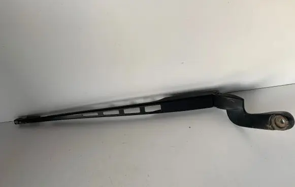 Audi A6 S6 C6 4F Front wiper blade arm 74560