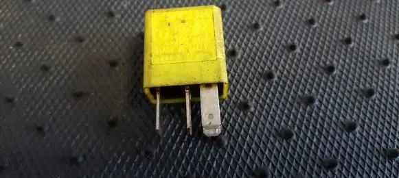 Opel Combo C Other relay 24433728 702.22