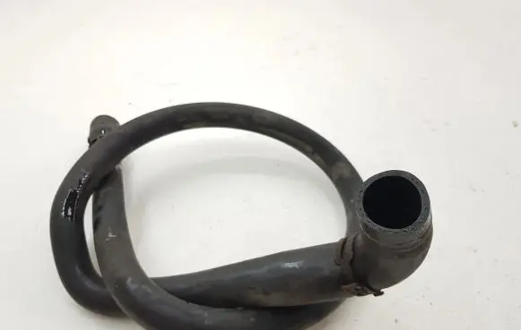 Mercedes-Benz Vito Viano W639 Engine coolant pipe/hose A6395012482