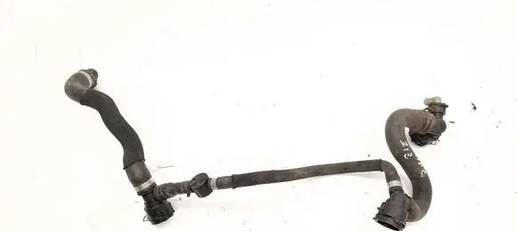 Mercedes-Benz E W213 Engine coolant pipe/hose