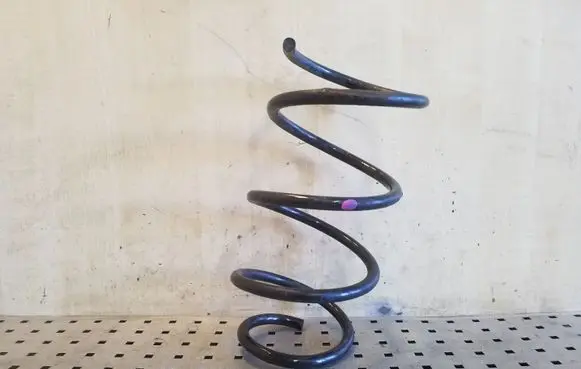 Toyota Avensis T250 Front coil spring