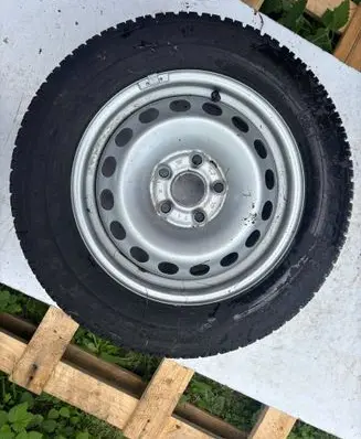 Volkswagen Caddy R15 winter tire 2K0601027B