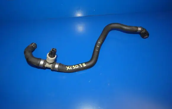 Volvo XC90 Engine coolant pipe/hose 31439750