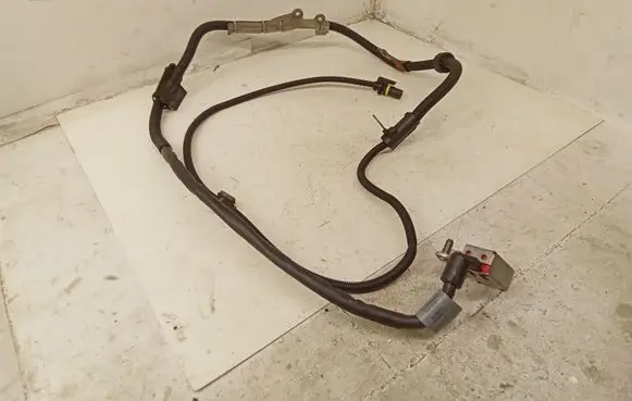 Mercedes-Benz E W212 Positive cable (battery) A2124409752