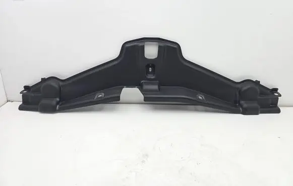 Toyota Auris E180 Radiator trim 165940N010