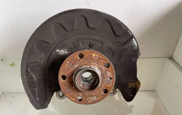 Audi Q2 - Front wheel hub spindle knuckle 5Q0407257C