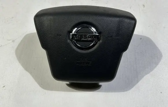 Nissan Titan Steering wheel airbag mez3167110183