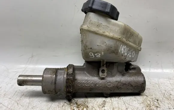 Ford Mondeo MK II Master brake cylinder 21029099