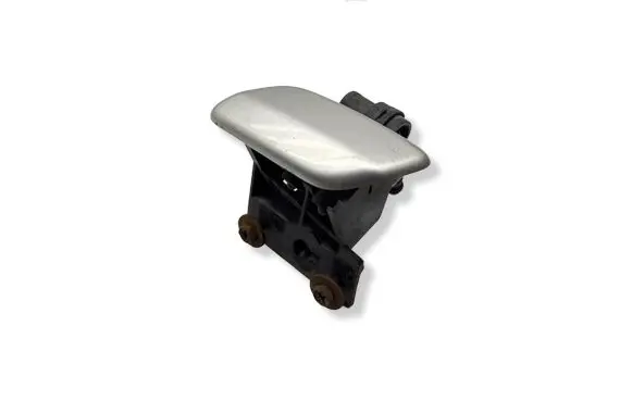 Toyota Auris 150 Headlight washer spray nozzle 30829