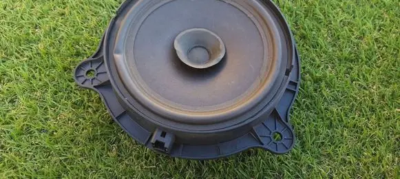 Nissan Note (E11) Front door speaker 281569U00A