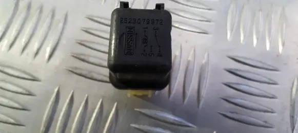 Nissan Almera Other relay 2523079972