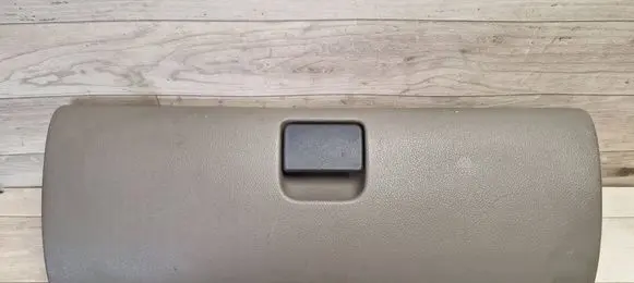 Land Rover Freelander Glove box lid/cover 