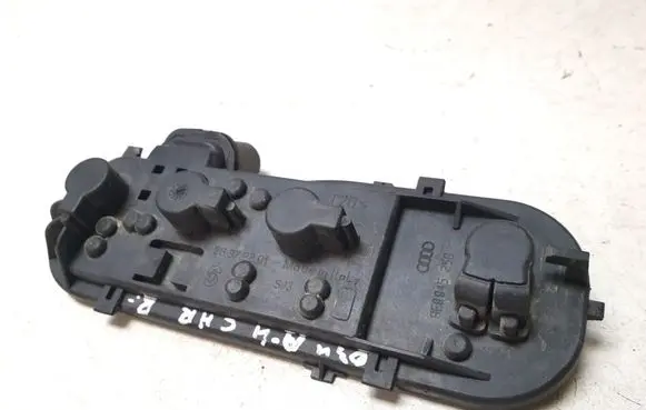 Audi A4 S4 B6 8E 8H Tail light bulb cover holder 8E9945258