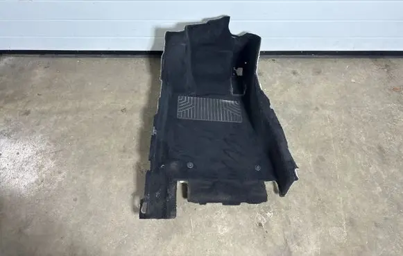 Mercedes-Benz E W213 Front floor carpet liner A2136800340