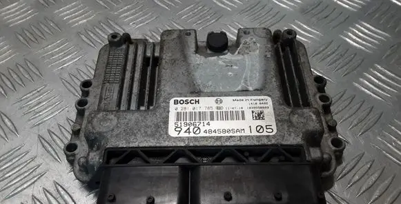 Alfa Romeo Giulietta Engine control unit/module 51906714 0281017785 940484580SAM105