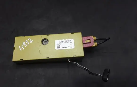 Land Rover Freelander 2 - LR2 Aerial antenna amplifier 6H5218C847BA 6H5218C847 28038559