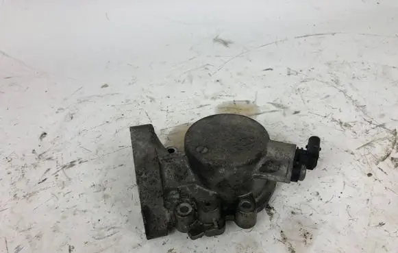 Audi A6 C7 Fuel injection high pressure pump 06E103535A
