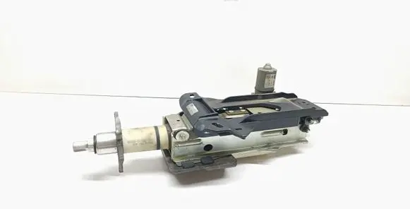 Steering wheel axle set