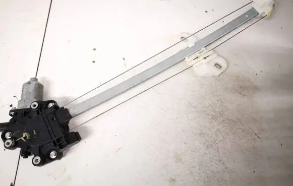 Honda Civic IX Front door window regulator with motor 