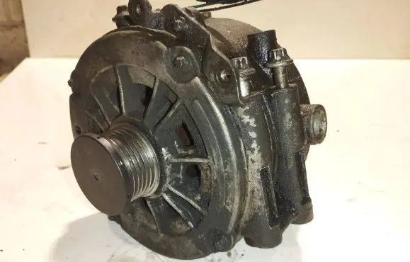 Mercedes-Benz C AMG W203 Generator/alternator A0001501750 14V190A 10480404