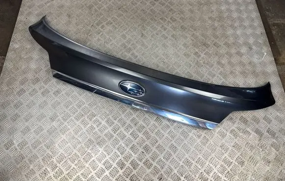 Subaru Outback Tailgate trim 91112AJ050