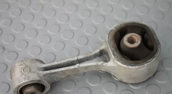 Honda Civic X Engine mount bracket