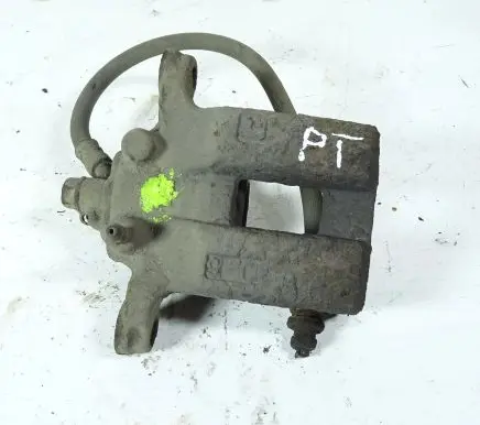 Suzuki Grand Vitara II Rear brake caliper