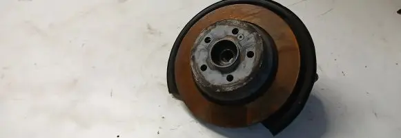 Rear wheel hub