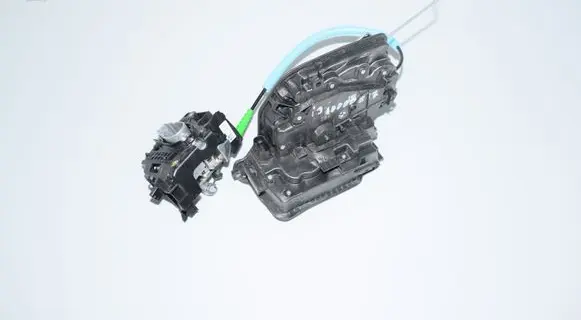 BMW i3 Front door lock 7290864 7281934
