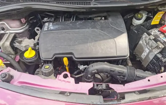 Renault Twingo II Engine swap D4F764