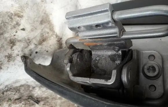 Audi A6 S6 C5 4B Rear door lower hinge