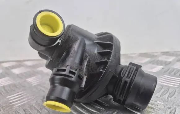 BMW X3 F25 Thermostat 7586784 12021400498103