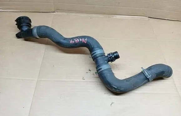 Audi A4 S4 B9 Engine coolant pipe/hose 8W0122293H