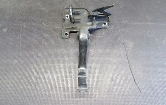Audi A4 S4 B7 8E 8H Engine bonnet/hood lock/catch 8E0823480A