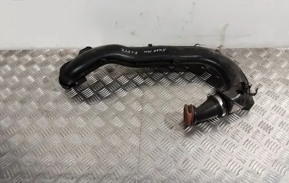 Ford Kuga II Intercooler pipe mounting bracket N07011C160