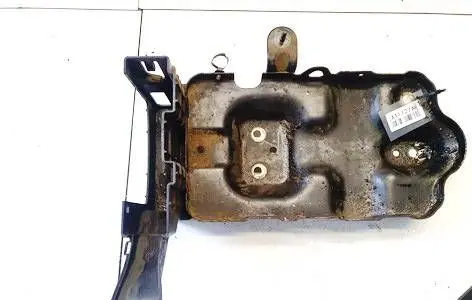 Chevrolet Captiva Battery box tray 