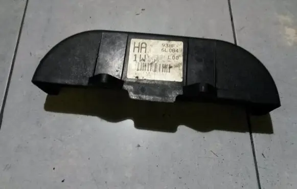 Ford Mondeo MK I Timing belt guard (cover) 938f6l084l00