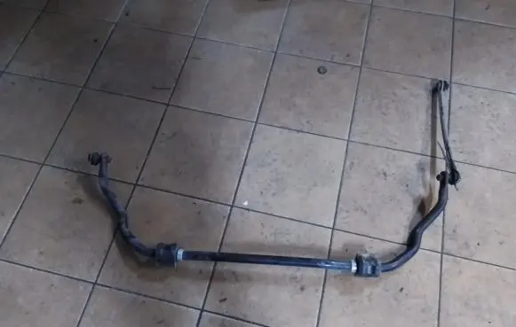 Toyota Prius (XW30) Front anti-roll bar/sway bar