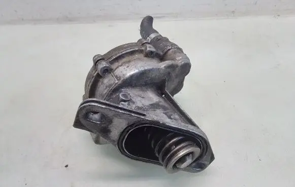 Volkswagen II LT Vacuum pump