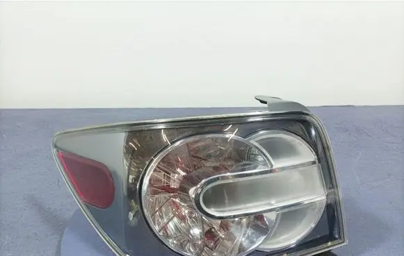 Mazda CX-7 Rear/tail lights EG21-51150