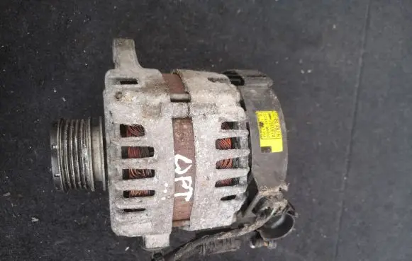 KIA Optima Generator/alternator 373002A800