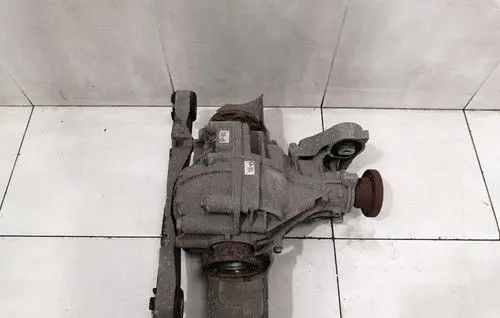 Bentley Continental Rear differential/diff mount bracket 08Y500043E
