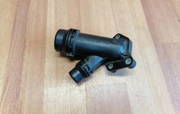 BMW 1 E81 E87 Engine coolant pipe/hose 11122247744 7806196 11127806196