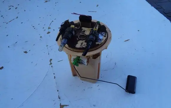 Fuel level sensor