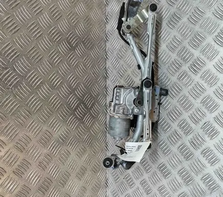 Ford Puma Front wiper linkage and motor 0390243122 1397225108