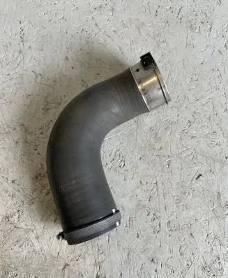 Volvo XC90 Intercooler hose/pipe 32222271 25595422 0418415